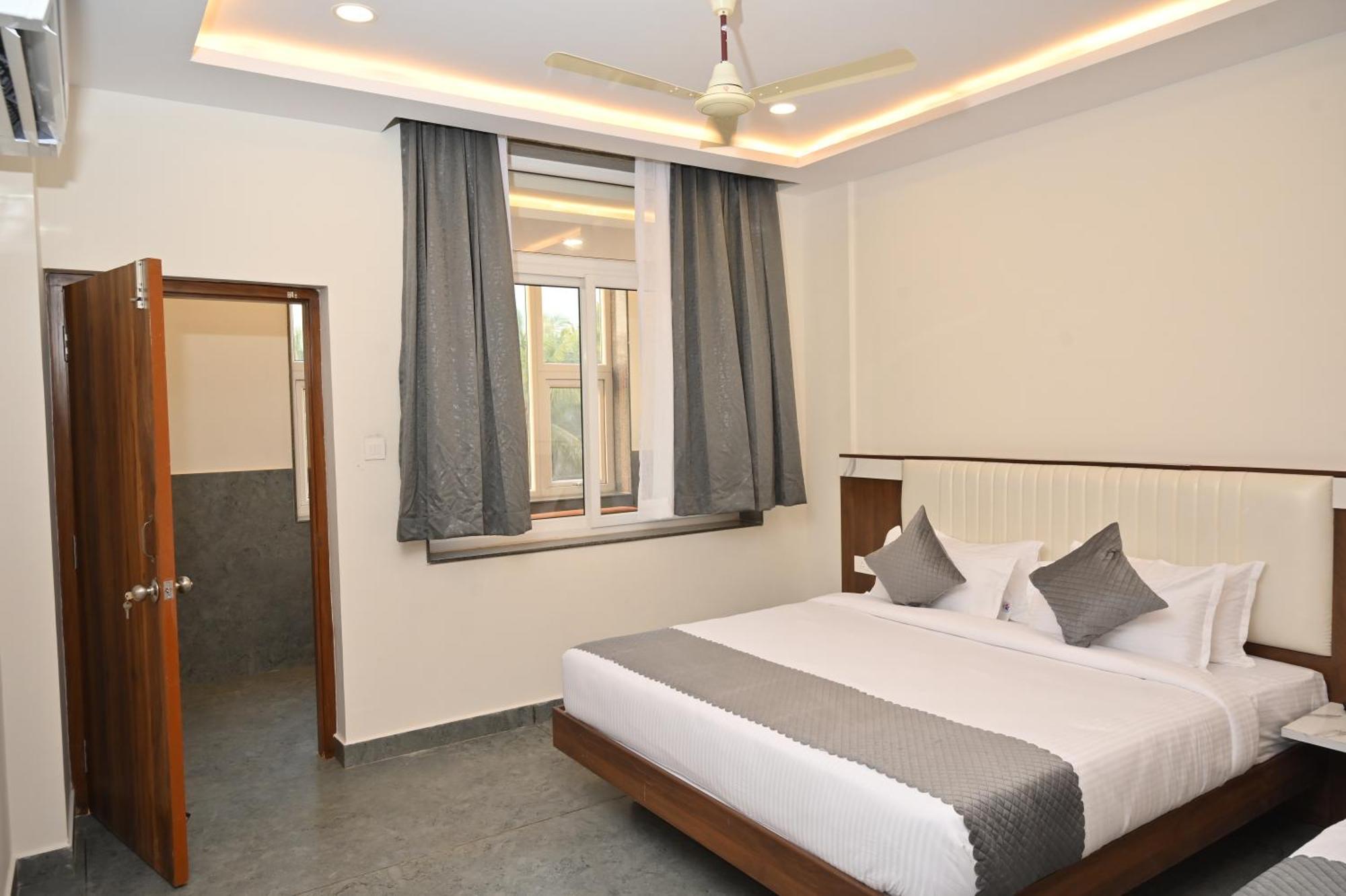 Bhatkal Hotel Shri Devi Comforts Inn מראה חיצוני תמונה