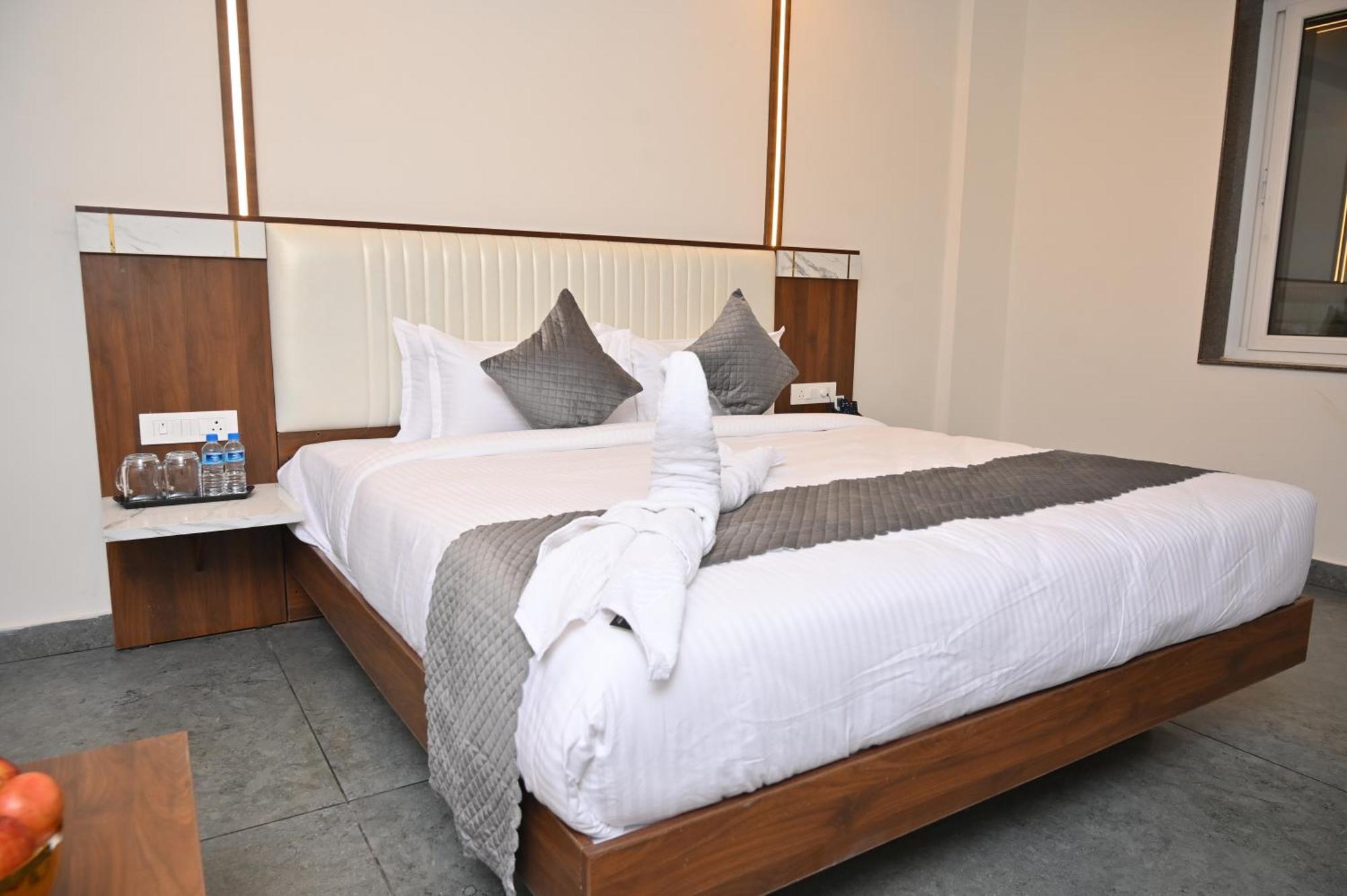 Bhatkal Hotel Shri Devi Comforts Inn מראה חיצוני תמונה