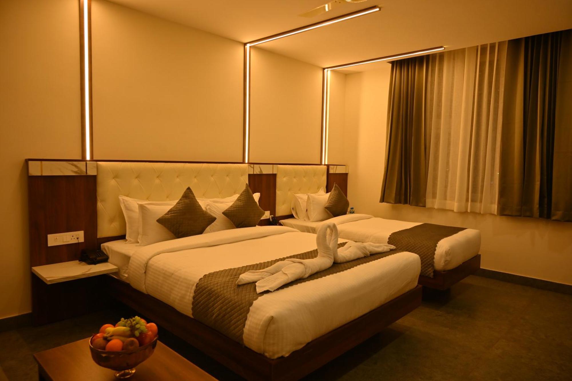 Bhatkal Hotel Shri Devi Comforts Inn מראה חיצוני תמונה