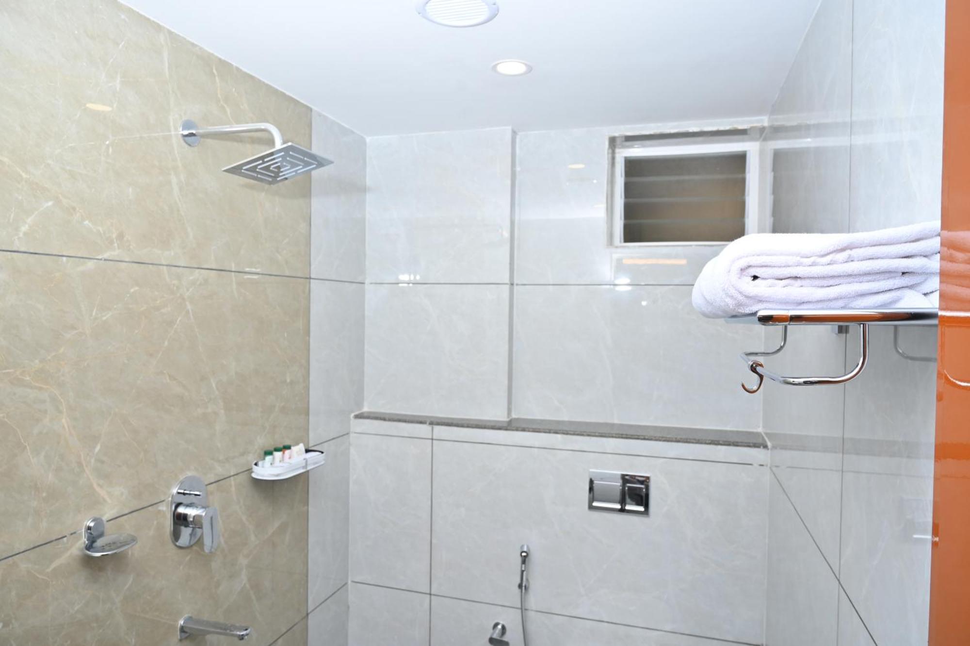 Bhatkal Hotel Shri Devi Comforts Inn מראה חיצוני תמונה