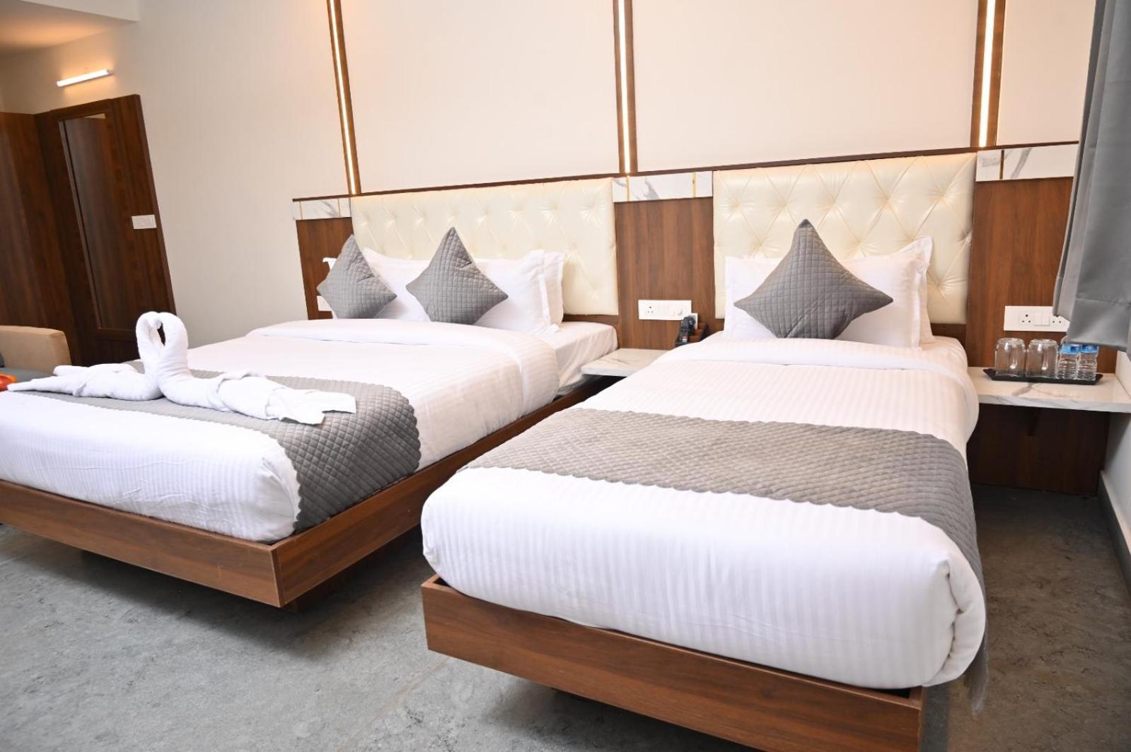 Bhatkal Hotel Shri Devi Comforts Inn מראה חיצוני תמונה